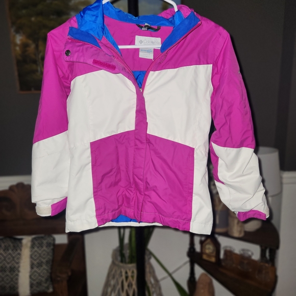 Columbia Pink and White Jacket with Blue Lining - Picture 1 of 2